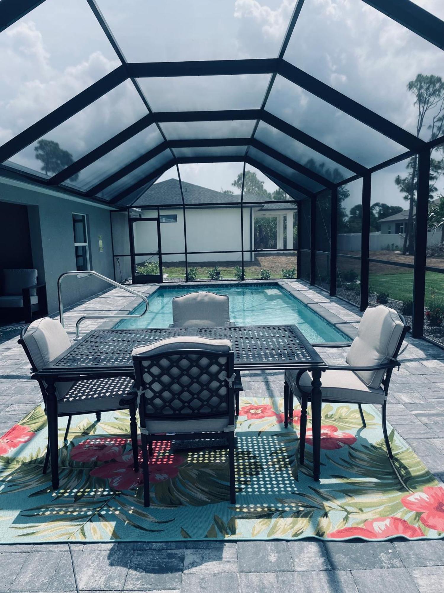Fun In The Sun! Brand New Home! Yonkers Buitenkant foto